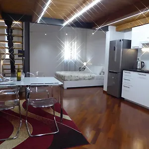 https://2-torri-bologna-giudei-suite.emilia-romagnahotels.net