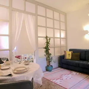 https://casa-di-spagna.emilia-romagnahotels.net
